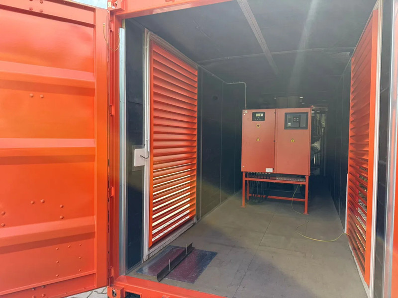 Grupel Baudouin 2200 kVA Silent generatorset in 40 ft container Overstock New ! - Bộ phát điện: hình 4 Grupel Baudouin 2200 kVA Silent generatorset in 40 ft container Overstock New ! - Bộ phát điện: hình 4