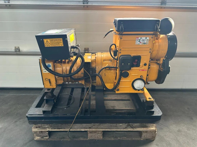 Hatz 2M41 15 kVA generatorset - Bộ phát điện: hình 1 Hatz 2M41 15 kVA generatorset - Bộ phát điện: hình 1