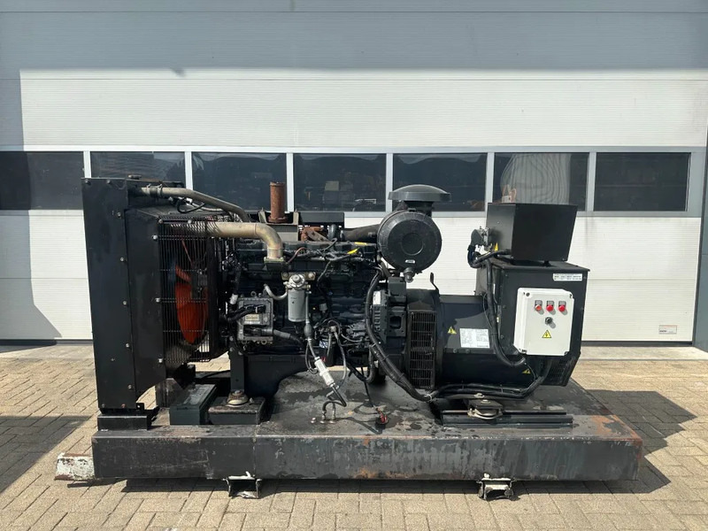 Himoinsa Iveco NEF 60 TE2 Stamford 200 kVA generatorset - Bộ phát điện: hình 1 Himoinsa Iveco NEF 60 TE2 Stamford 200 kVA generatorset - Bộ phát điện: hình 1