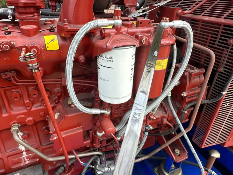 Iveco 8361 SRI 26.07 A550 Leroy Somer 292 kVA generatorset ex Emergency - Bộ phát điện: hình 5 Iveco 8361 SRI 26.07 A550 Leroy Somer 292 kVA generatorset ex Emergency - Bộ phát điện: hình 5