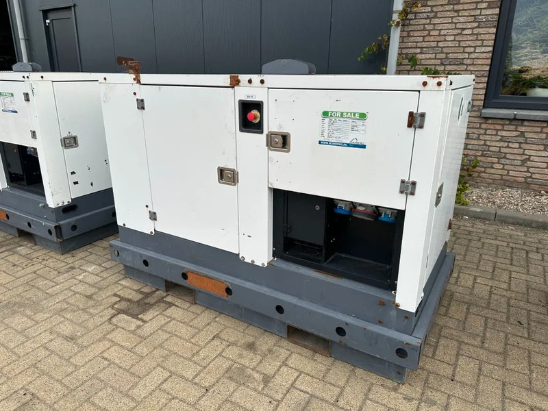 Iveco FPT F32 AM1A Leroy Somer 32 kVA silent generatorset 29 hours ! - Bộ phát điện: hình 3 Iveco FPT F32 AM1A Leroy Somer 32 kVA silent generatorset 29 hours ! - Bộ phát điện: hình 3