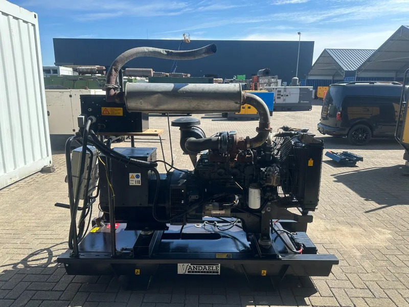Iveco FPT NEF45 SM1A.A007 Himoinsa Stamford 66 kVA generatorset - Bộ phát điện: hình 5 Iveco FPT NEF45 SM1A.A007 Himoinsa Stamford 66 kVA generatorset - Bộ phát điện: hình 5