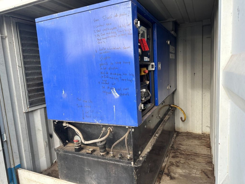 Iveco Marelli 40 KVA Supersilent generatorset in 8 ft container - Bộ phát điện: hình 4 Iveco Marelli 40 KVA Supersilent generatorset in 8 ft container - Bộ phát điện: hình 4