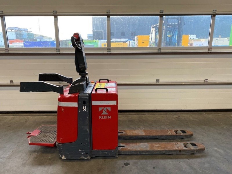 Jungheinrich ERE 20 2 ton Elektrische Pallet truck meerijder - Xe tải nâng pallet: hình 2 Jungheinrich ERE 20 2 ton Elektrische Pallet truck meerijder - Xe tải nâng pallet: hình 2