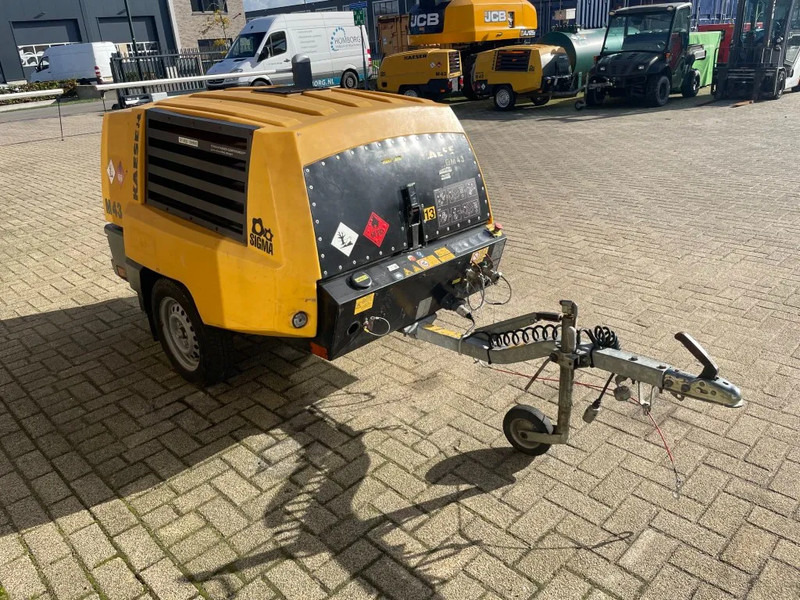 Máy nén khí Kaeser M43 Kubota 4,2 m3 / min 7 Bar 30kW mobiele Compressor: hình 8