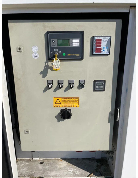 Lister Hybride powerpack 16 kVA + 1500Ah batterypack (NEW!!!) - Bộ phát điện: hình 5 Lister Hybride powerpack 16 kVA + 1500Ah batterypack (NEW!!!) - Bộ phát điện: hình 5