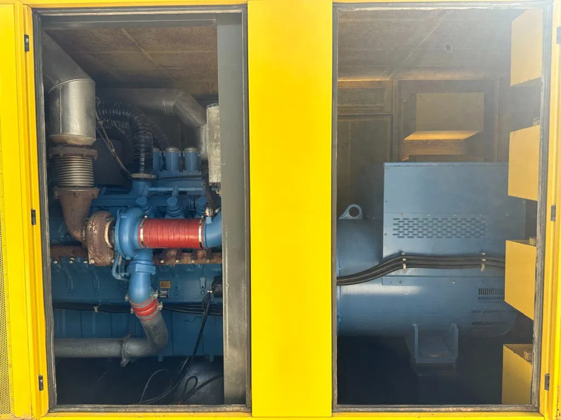 MTU 16V 2000 Leroy Somer 1125 kVA Silent generatorset - Bộ phát điện: hình 2 MTU 16V 2000 Leroy Somer 1125 kVA Silent generatorset - Bộ phát điện: hình 2