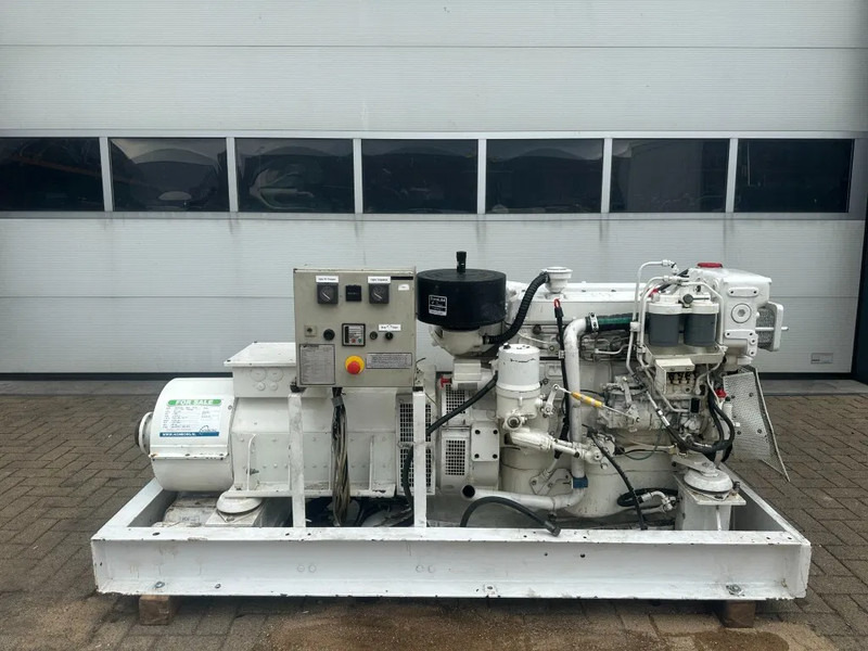 MTU 6R 099 Mercedes Benz OM 366 A 96 kVA Marine generatorset - Bộ phát điện: hình 1 MTU 6R 099 Mercedes Benz OM 366 A 96 kVA Marine generatorset - Bộ phát điện: hình 1