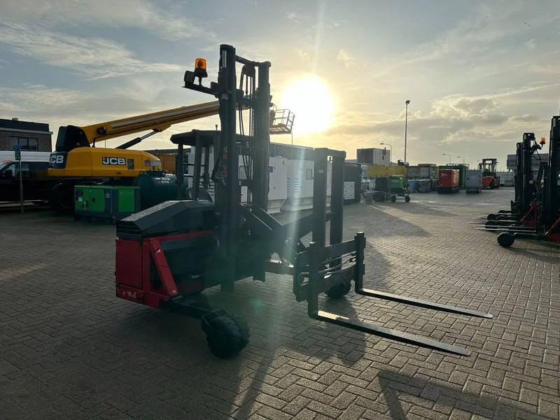 Moffett M4 20.1 Kubota Diesel Kooiaap 2 ton Sideshift Positioner Meeneemheftruck - Xe nâng gắn tải: hình 2 Moffett M4 20.1 Kubota Diesel Kooiaap 2 ton Sideshift Positioner Meeneemheftruck - Xe nâng gắn tải: hình 2