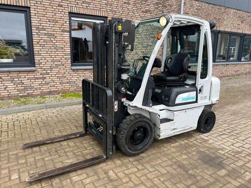 Nissan Uni Carriers 2.5 ton diesel Y1D2A25Q Nissan 2.5 ton Duplex Sideshift Diesel Heftruck - Xe nâng diesel: hình 3 Nissan Uni Carriers 2.5 ton diesel Y1D2A25Q Nissan 2.5 ton Duplex Sideshift Diesel Heftruck - Xe nâng diesel: hình 3
