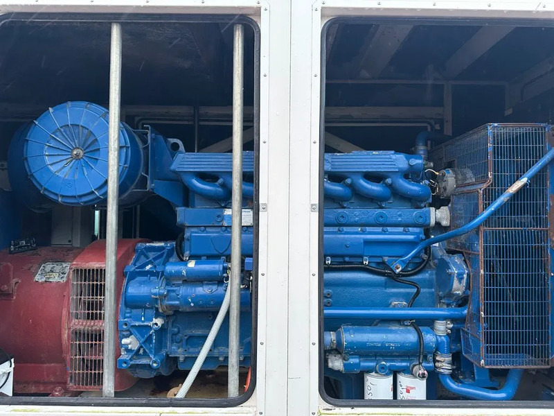 Perkins 2006 TG2A FG Wilson Stamford 250 kVA Silent generatorset - Bộ phát điện: hình 2 Perkins 2006 TG2A FG Wilson Stamford 250 kVA Silent generatorset - Bộ phát điện: hình 2