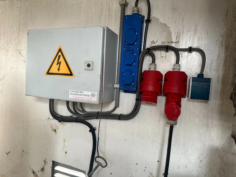 Máy phun rửa áp lực Perkins DIBO IBH-M 20015 Hogedruk unit 200 Bar 1500 L / min Mobiele Aanhanger 12.5 kVA aggregaat: hình 13