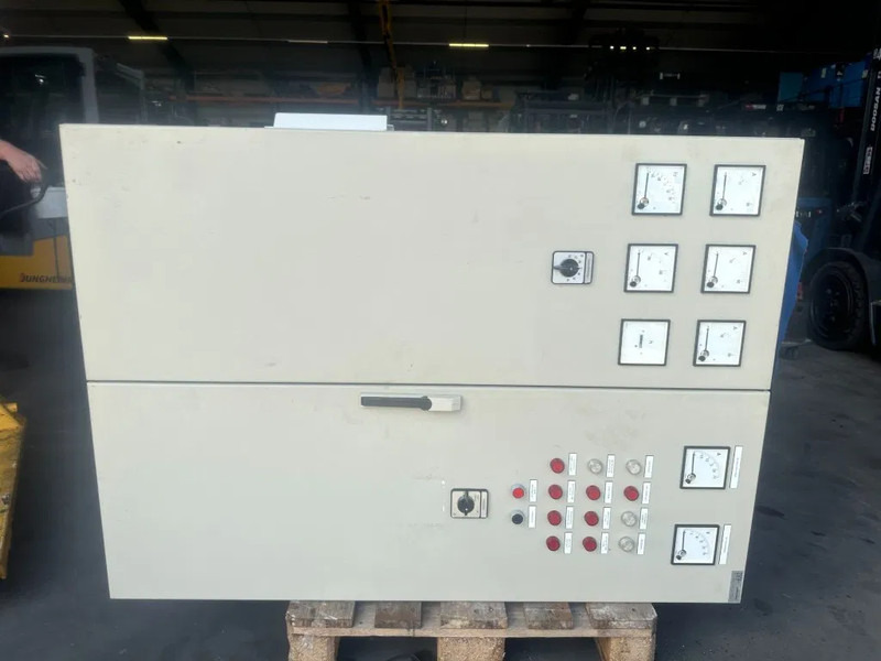 Perkins T4.236 60 kVA noodstroom generatorset as New ! 256 hours ! - Bộ phát điện: hình 3 Perkins T4.236 60 kVA noodstroom generatorset as New ! 256 hours ! - Bộ phát điện: hình 3