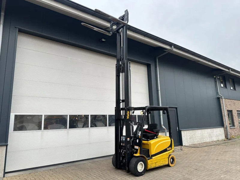 Yale ERP22VL 2.2 ton Triplex Freelift Sideshift Elektra Heftruck Accu 2022 - Xe nâng điện: hình 2 Yale ERP22VL 2.2 ton Triplex Freelift Sideshift Elektra Heftruck Accu 2022 - Xe nâng điện: hình 2