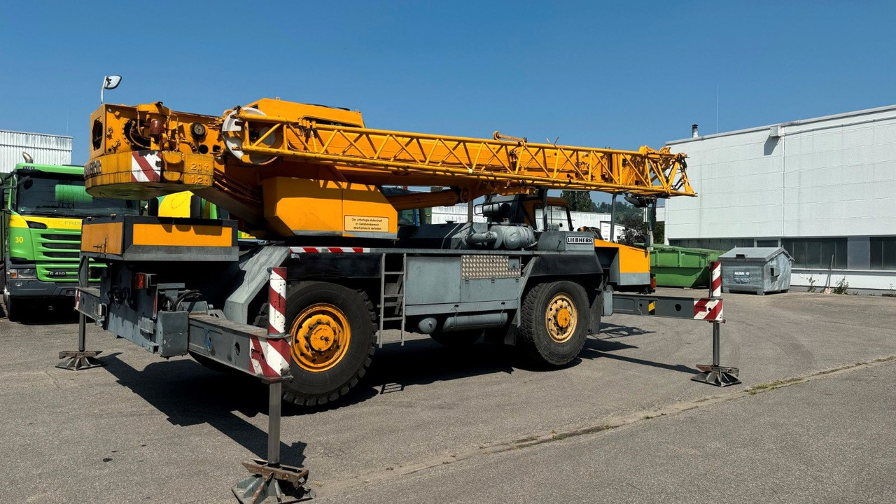 Liebherr LTM 1025 Mobilkran 40m Doppelklappspitze - Xe cẩu tự hành: hình 3 Liebherr LTM 1025 Mobilkran 40m Doppelklappspitze - Xe cẩu tự hành: hình 3
