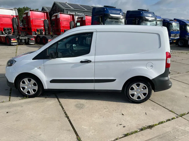 Ford Transit Courier 1.5 EURO 6 - Xe van nhỏ gọn: hình 4 Ford Transit Courier 1.5 EURO 6 - Xe van nhỏ gọn: hình 4