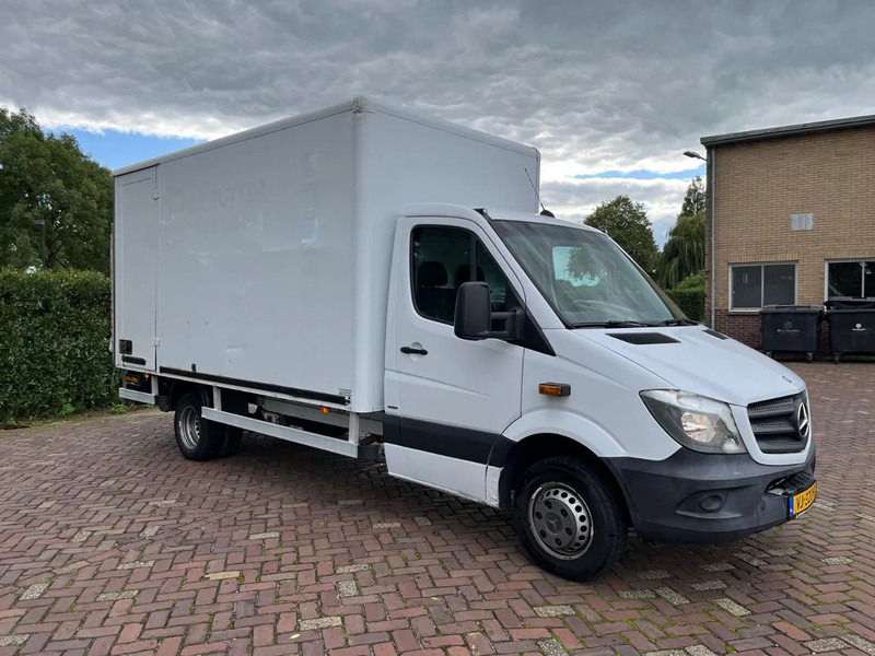 Mercedes-Benz Sprinter 313 CDI - Xe tải nhỏ thùng kín: hình 5 Mercedes-Benz Sprinter 313 CDI - Xe tải nhỏ thùng kín: hình 5