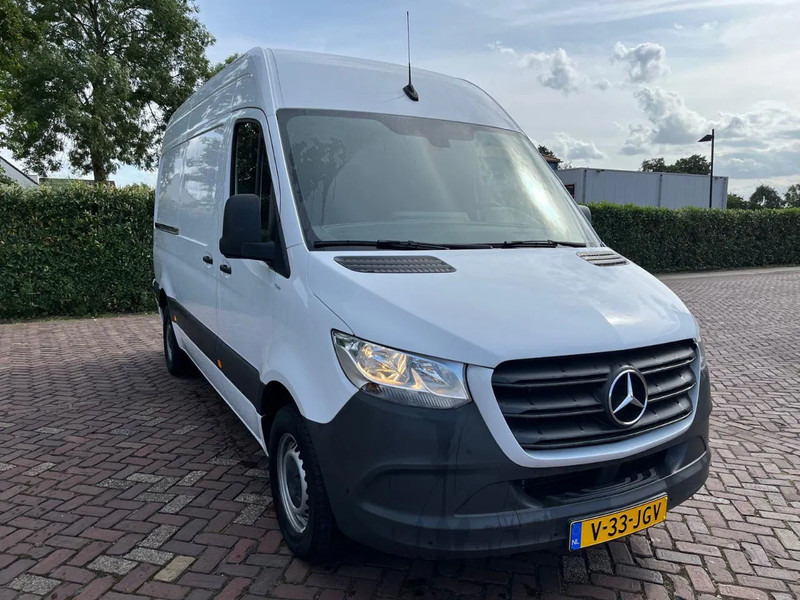 Mercedes-Benz Sprinter 317 1.9 CDI L2H1 - Xe van chở hàng, Xe tải van: hình 4 Mercedes-Benz Sprinter 317 1.9 CDI L2H1 - Xe van chở hàng, Xe tải van: hình 4