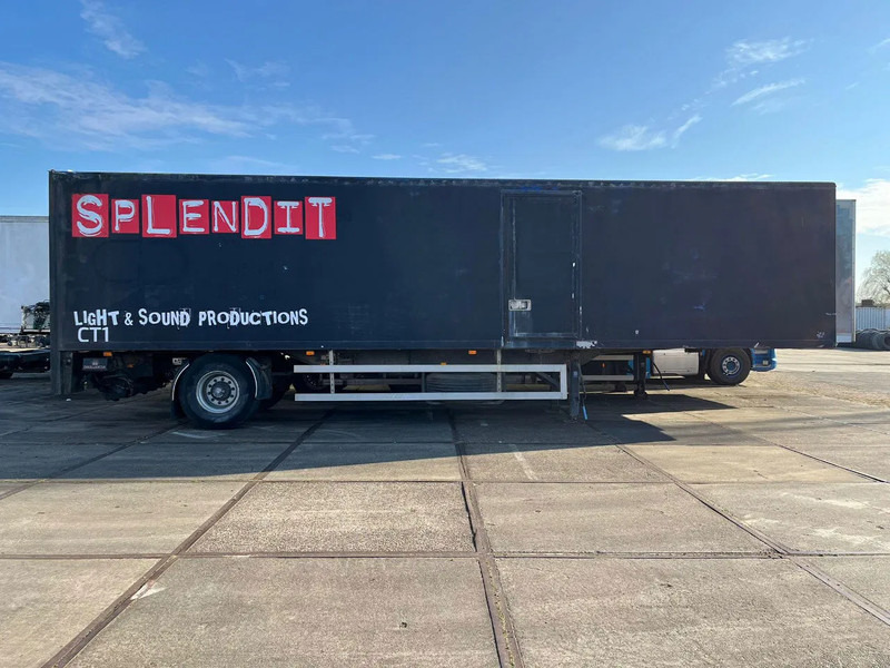 Netam-Fruehauf ONCRK 22110 - Sơ mi rơ moóc hộp kín: hình 4 Netam-Fruehauf ONCRK 22110 - Sơ mi rơ moóc hộp kín: hình 4