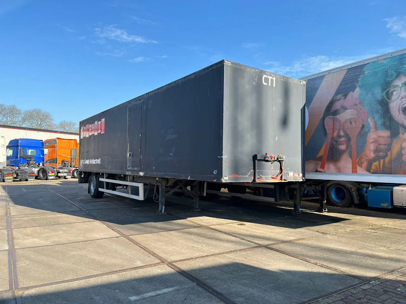 Netam-Fruehauf ONCRK 22110 - Sơ mi rơ moóc hộp kín: hình 1 Netam-Fruehauf ONCRK 22110 - Sơ mi rơ moóc hộp kín: hình 1