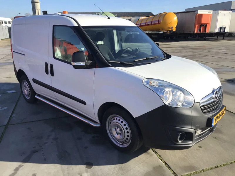 Opel Combo 1.6 CDTI - Xe van chở hàng: hình 1 Opel Combo 1.6 CDTI - Xe van chở hàng: hình 1