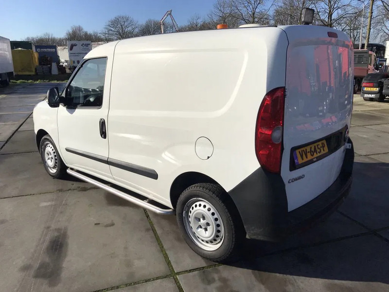 Opel Combo 1.6 CDTI - Xe van chở hàng: hình 5 Opel Combo 1.6 CDTI - Xe van chở hàng: hình 5