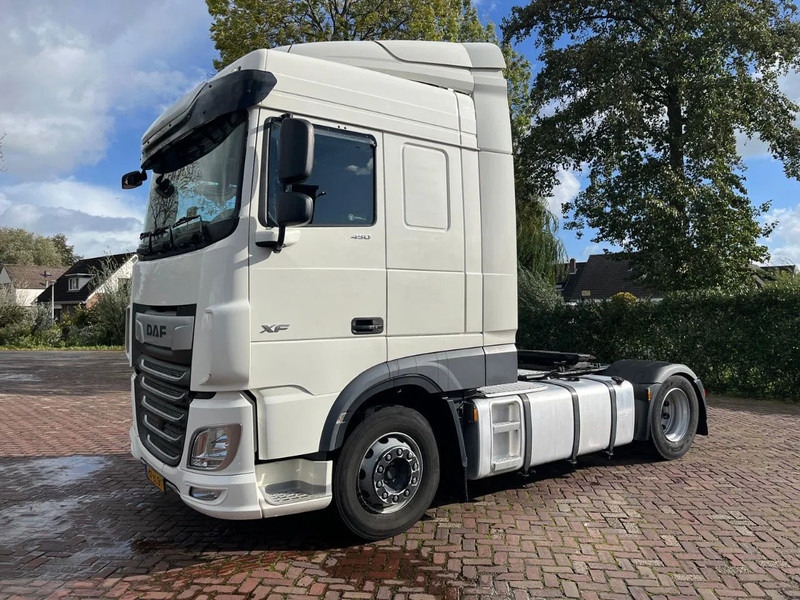 DAF XF 450 FT - Xe đầu kéo: hình 1 DAF XF 450 FT - Xe đầu kéo: hình 1