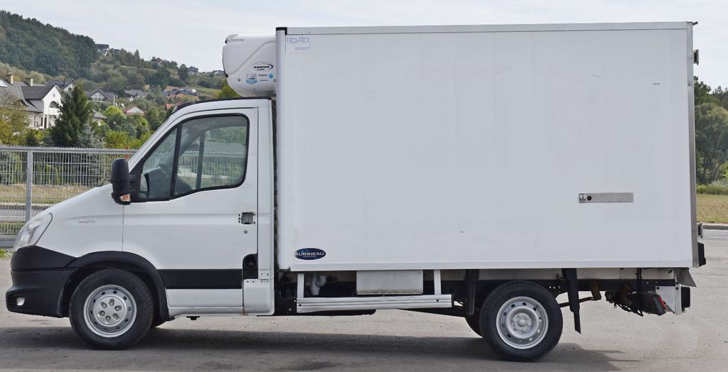 Iveco DAILY 35S13* Kühlkoffer 2,00 m * TOPZUSTAND Iveco DAILY 35S13 * Kühlkoffer * TOPZUSTAND - Xe tải đông lạnh, Xe cẩu tự hành: hình 4 Iveco DAILY 35S13* Kühlkoffer 2,00 m * TOPZUSTAND Iveco DAILY 35S13 * Kühlkoffer * TOPZUSTAND - Xe tải đông lạnh, Xe cẩu tự hành: hình 4