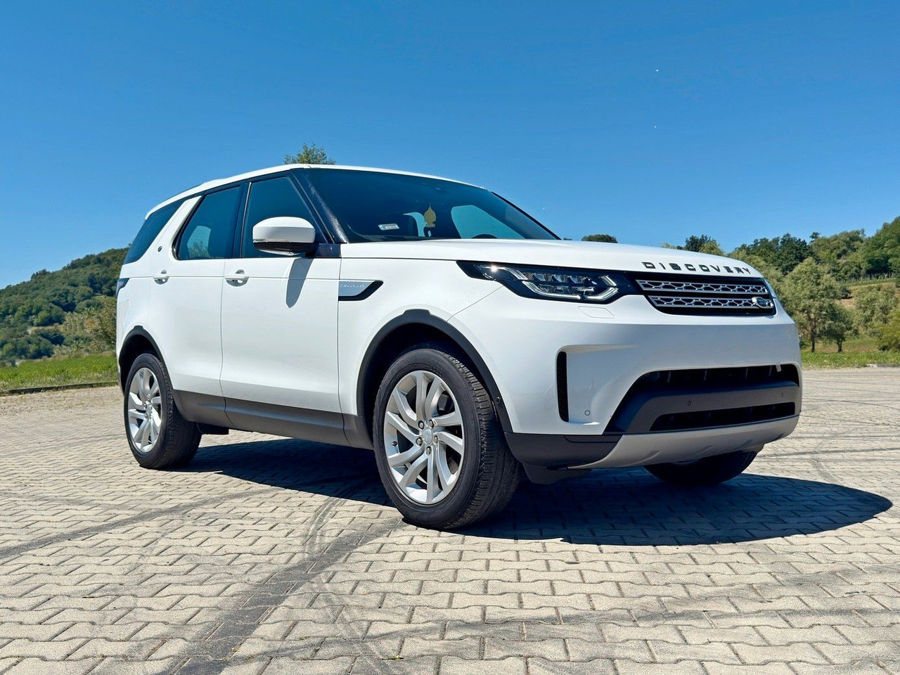 Land Rover Discovery - SUV: hình 1 Land Rover Discovery - SUV: hình 1
