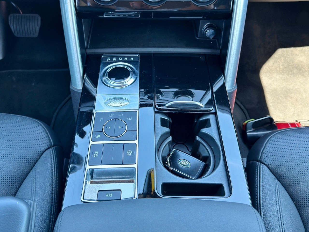 SUV Land Rover Discovery: hình 15