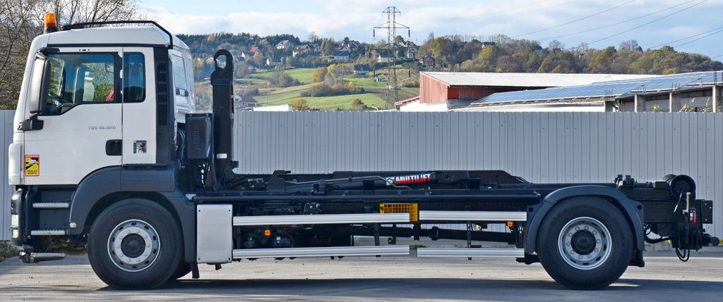 MAN TGS 18.320 Abrollkipper * Top Zustand! MAN TGS 18.320 Abrollkipper * Top Zustand! - Xe tải nâng móc: hình 3 MAN TGS 18.320 Abrollkipper * Top Zustand! MAN TGS 18.320 Abrollkipper * Top Zustand! - Xe tải nâng móc: hình 3