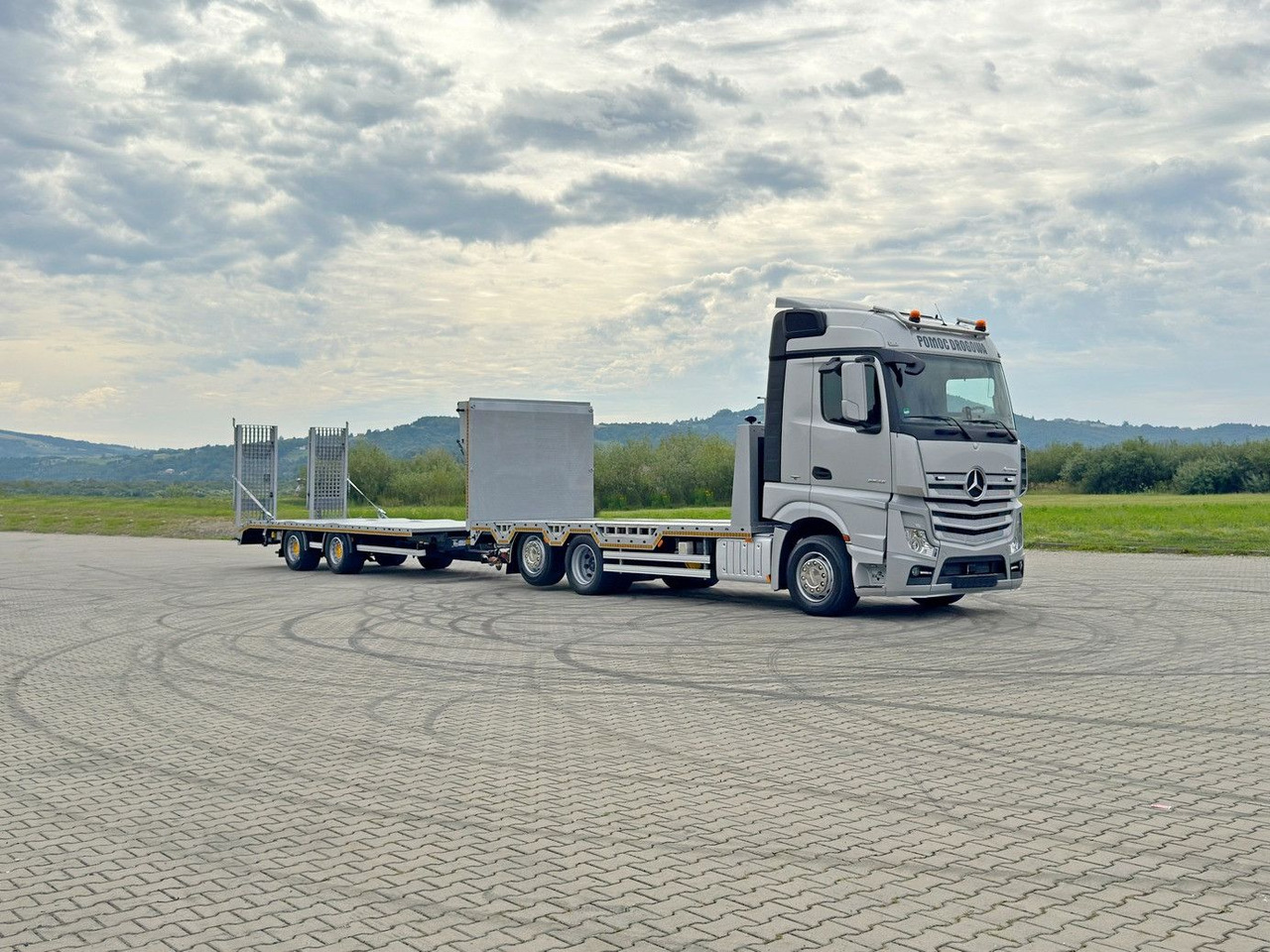 Mercedes-Benz ACTROS 2542 *ABSCHLEPPWAGEN 8,50m+Anhänger 7,32m - Xe tải kéo: hình 2 Mercedes-Benz ACTROS 2542 *ABSCHLEPPWAGEN 8,50m+Anhänger 7,32m - Xe tải kéo: hình 2
