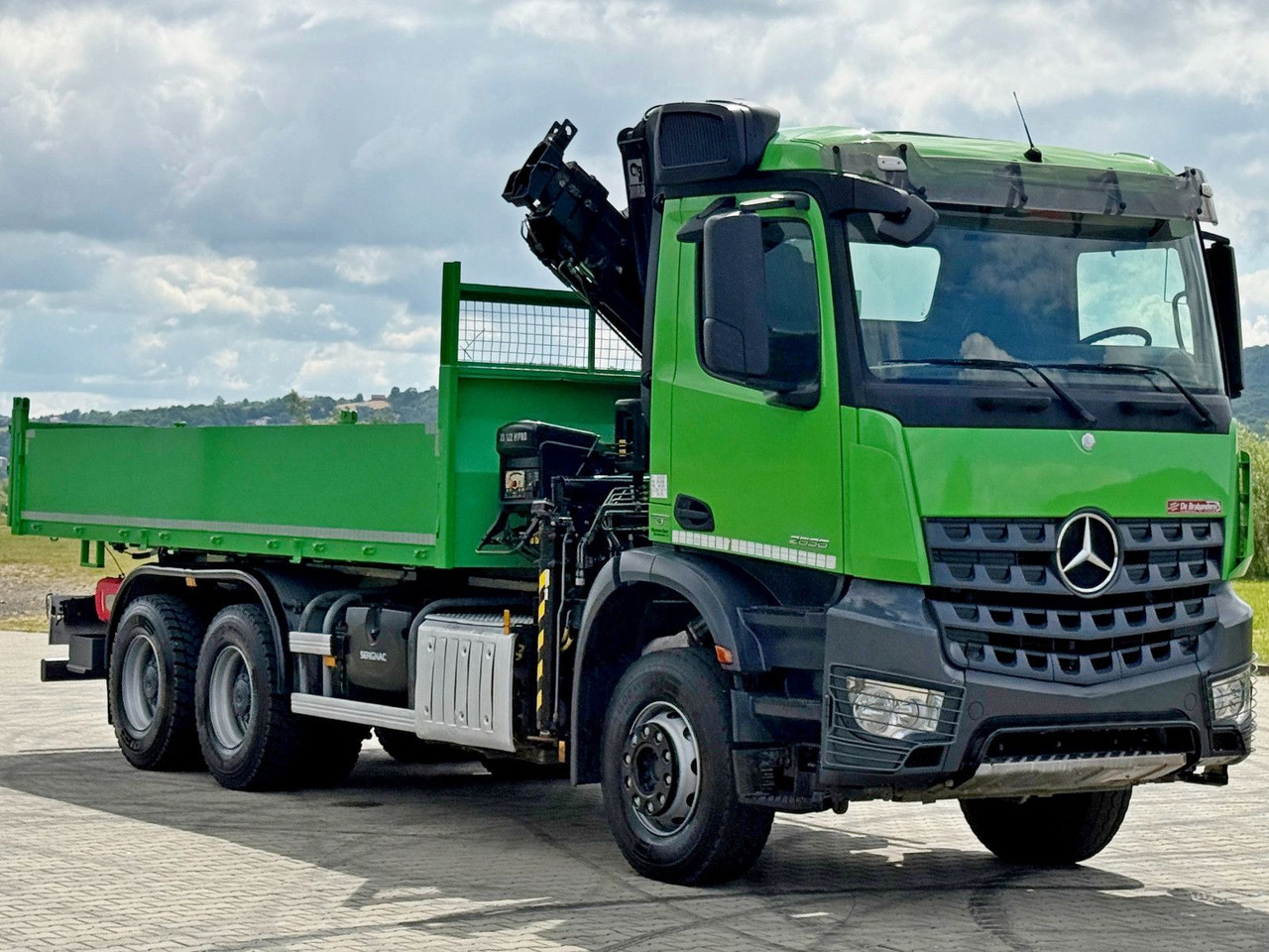 Mercedes-Benz AROCS 2636 * HIAB 122 ES - 3 HIPRO * 6x4 - Xe ben, Xe cẩu tự hành: hình 3 Mercedes-Benz AROCS 2636 * HIAB 122 ES - 3 HIPRO * 6x4 - Xe ben, Xe cẩu tự hành: hình 3