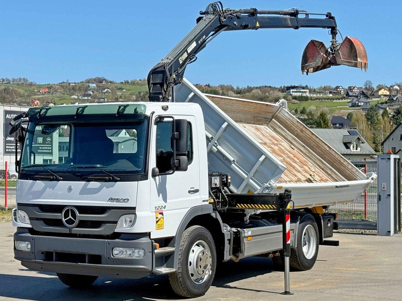 Mercedes-Benz ATEGO 1224 * KIPPER 4,00 m * HIAB 077 BS - 2 DUO - Xe cẩu tự hành: hình 3 Mercedes-Benz ATEGO 1224 * KIPPER 4,00 m * HIAB 077 BS - 2 DUO - Xe cẩu tự hành: hình 3