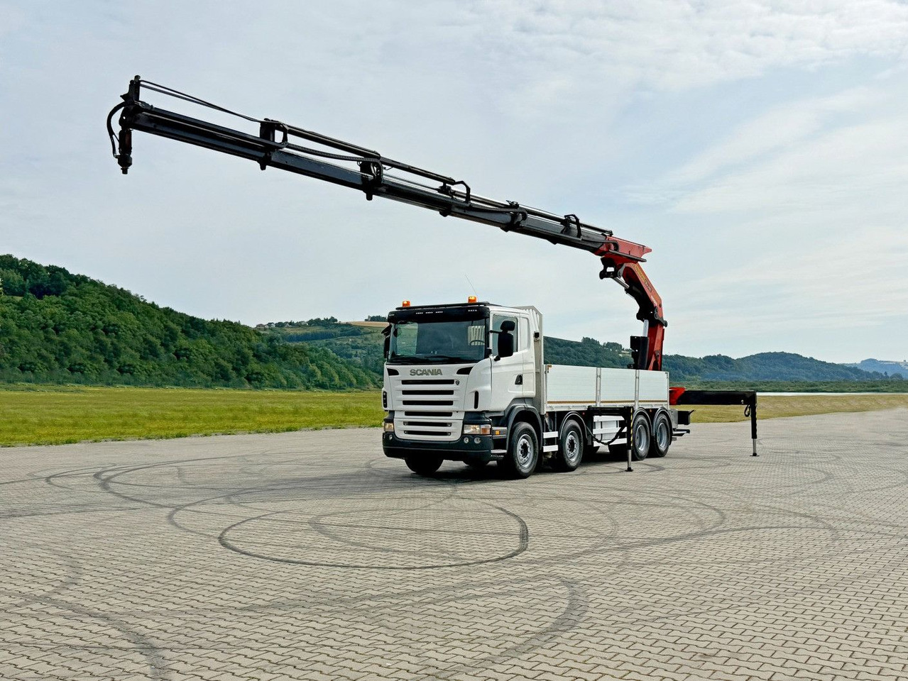 Scania R 420 PRITSCHE 6,47 m * PK 44002/FUNK * 8x4 /TOP - Xe cẩu tự hành: hình 2 Scania R 420 PRITSCHE 6,47 m * PK 44002/FUNK * 8x4 /TOP - Xe cẩu tự hành: hình 2