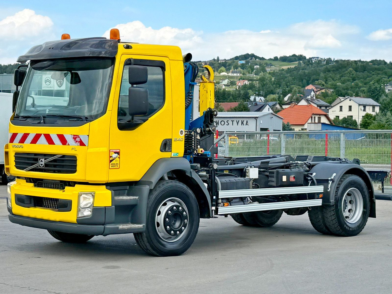 Volvo FL 240 * Abrollkipper * HMF 270 K2 * TOPZUSTAND - Xe tải nâng móc: hình 4 Volvo FL 240 * Abrollkipper * HMF 270 K2 * TOPZUSTAND - Xe tải nâng móc: hình 4