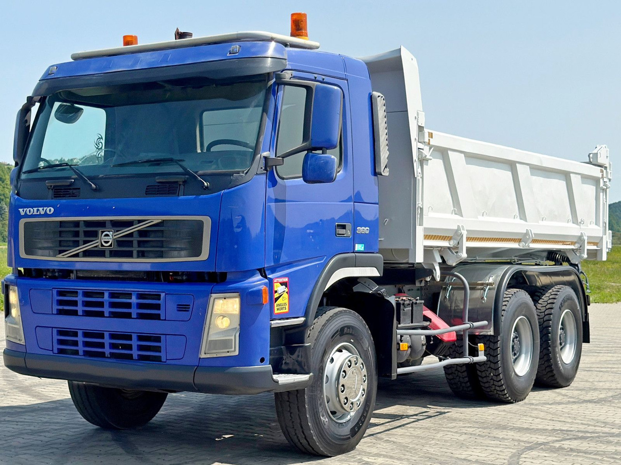Volvo FM 380 Kipper 5,20 m + BORDMATIC / 6x4 - Xe ben, Xe cẩu tự hành: hình 5 Volvo FM 380 Kipper 5,20 m + BORDMATIC / 6x4 - Xe ben, Xe cẩu tự hành: hình 5
