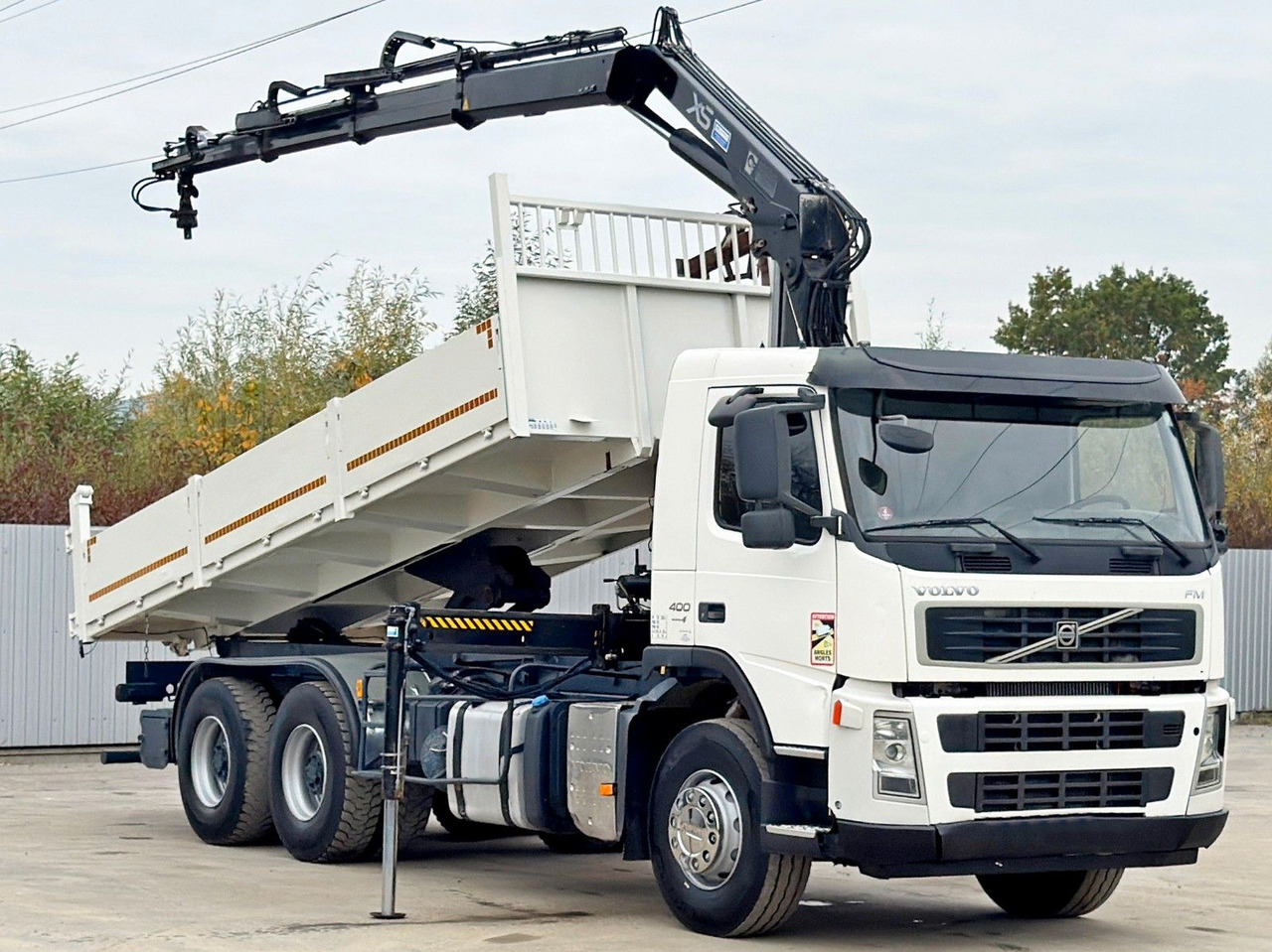 Volvo FM 400 Kipper 6,20m * HIAB 144 B-3 HIDUO* 6x4 - Xe cẩu tự hành: hình 3 Volvo FM 400 Kipper 6,20m * HIAB 144 B-3 HIDUO* 6x4 - Xe cẩu tự hành: hình 3