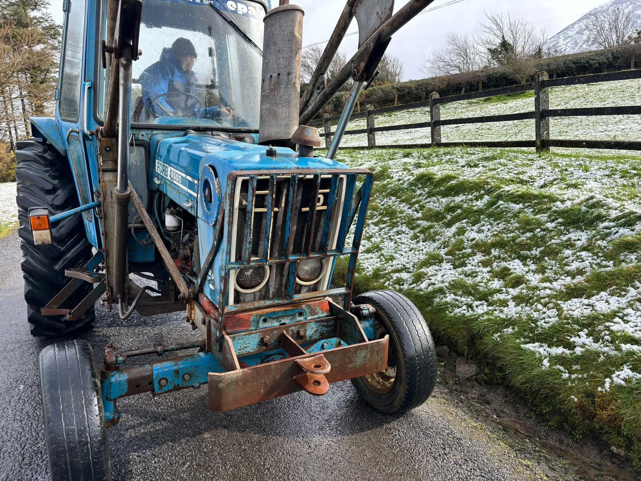 Ford 6600 - Máy cày: hình 4 Ford 6600 - Máy cày: hình 4