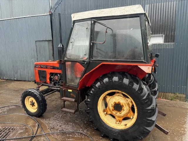 Zetor 6211 - Máy cày: hình 3 Zetor 6211 - Máy cày: hình 3