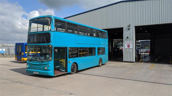 Reduced to £30,000, 2001 Double decker accommodation bus, fully equipped, MOT tested, currently in Hayes, Middlesex. - Xe bus hai tầng: hình 1 Reduced to £30,000, 2001 Double decker accommodation bus, fully equipped, MOT tested, currently in Hayes, Middlesex. - Xe bus hai tầng: hình 1
