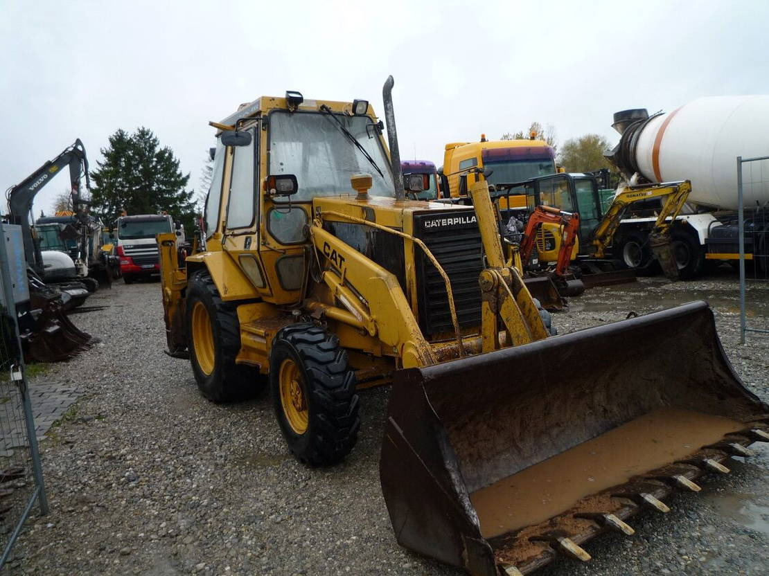 Caterpillar 438 438 - Máy xúc trước múc sau: hình 2 Caterpillar 438 438 - Máy xúc trước múc sau: hình 2