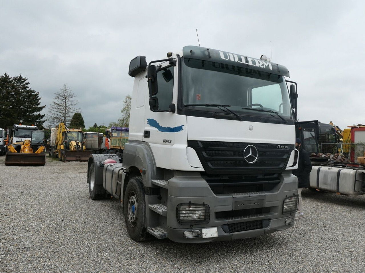 Mercedes-Benz Axor 1843 - Xe đầu kéo: hình 4 Mercedes-Benz Axor 1843 - Xe đầu kéo: hình 4