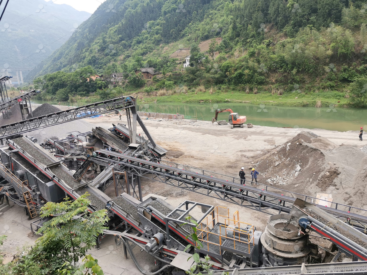 LIMING NK series mobile crusher - Máy nghiền di động: hình 2 LIMING NK series mobile crusher - Máy nghiền di động: hình 2