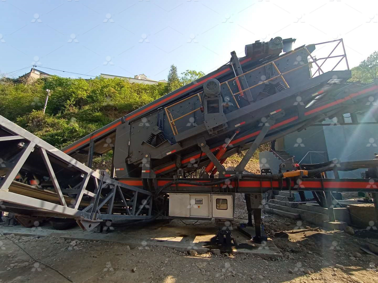 LIMING NK series mobile crusher - Máy nghiền di động: hình 4 LIMING NK series mobile crusher - Máy nghiền di động: hình 4