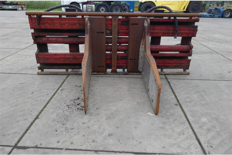 BOLZONI AURAMO P-1000LSE Bale Clamp - Đính kèm cho Thiết bị xử lý vật liệu: hình 1 BOLZONI AURAMO P-1000LSE Bale Clamp - Đính kèm cho Thiết bị xử lý vật liệu: hình 1