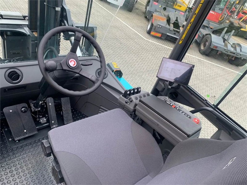 Xe nâng diesel KONECRANES SMV 25-1200C: hình 8
