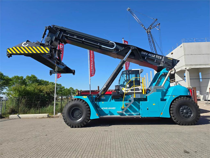 KONECRANES SMV 4632 TC5 - Xe tiếp cận xếp chồng: hình 2 KONECRANES SMV 4632 TC5 - Xe tiếp cận xếp chồng: hình 2