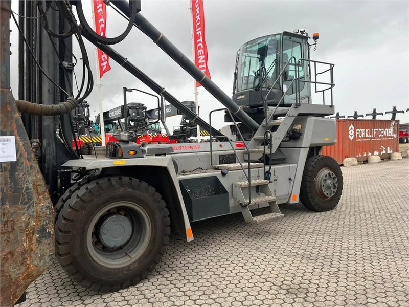 Kalmar DCG80-45ES6 - Máy nhấc container: hình 4 Kalmar DCG80-45ES6 - Máy nhấc container: hình 4