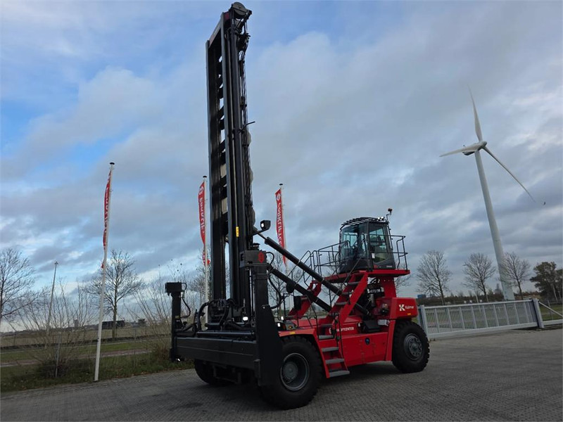Kalmar DCG90-45ES7 - Máy nhấc container: hình 4 Kalmar DCG90-45ES7 - Máy nhấc container: hình 4